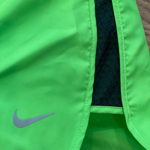 Bundle of 2 Nike active shorts size S - Picture 8 of 15